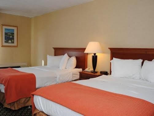 Ramada Mystic Hotel Exterior photo